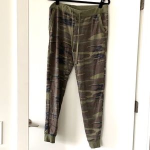 Z Supply camo joggers